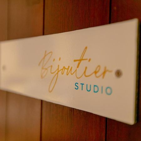 Eden Studios 외부 사진
